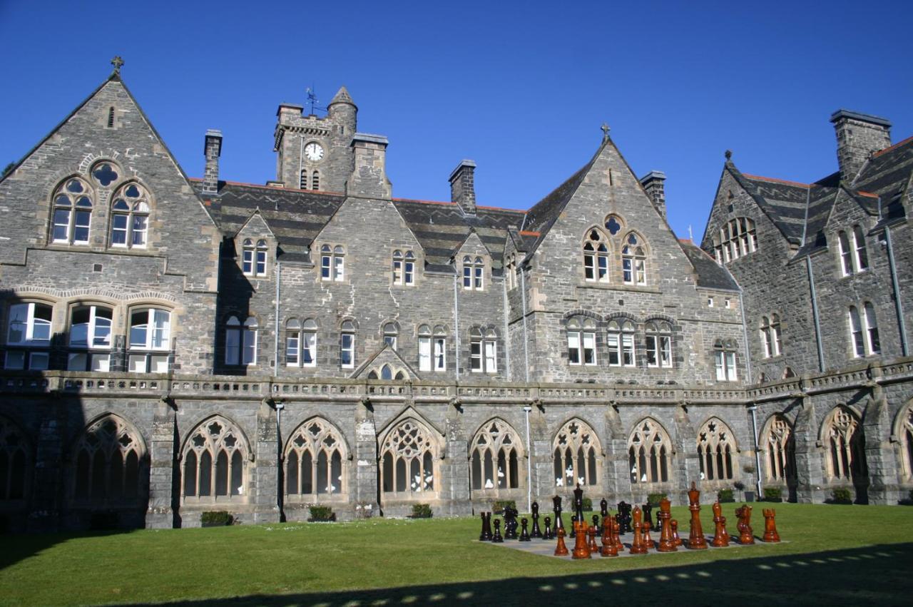 Loch Ness Abbey Cottages Форт Аугустус Екстериор снимка