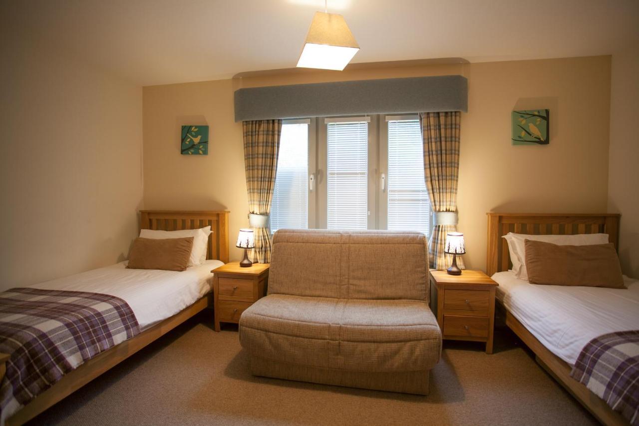 Loch Ness Abbey Cottages Форт Аугустус Екстериор снимка