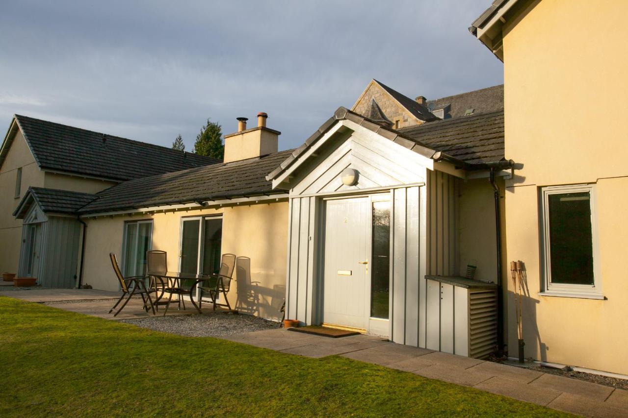Loch Ness Abbey Cottages Форт Аугустус Екстериор снимка
