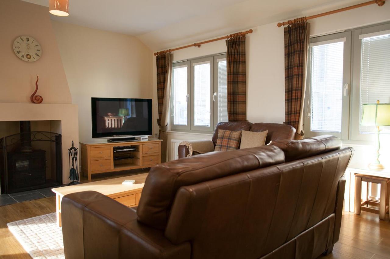 Loch Ness Abbey Cottages Форт Аугустус Екстериор снимка