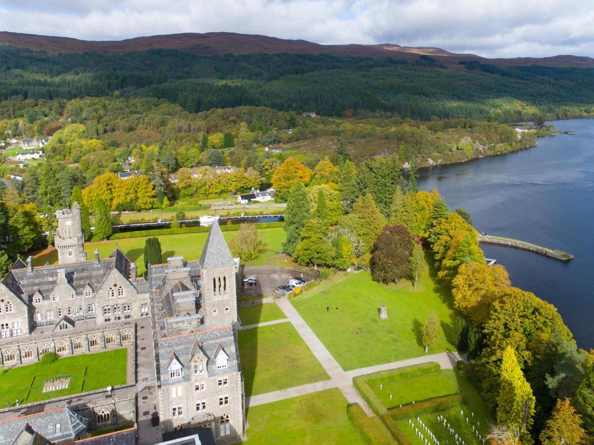 Loch Ness Abbey Cottages Форт Аугустус Екстериор снимка