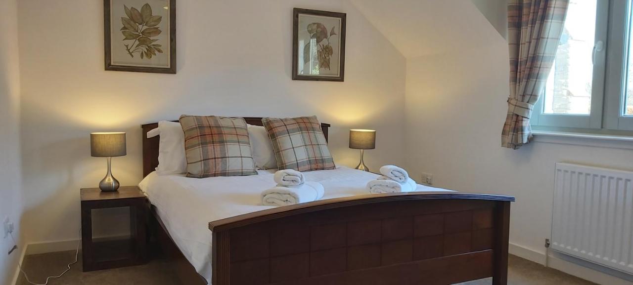 Loch Ness Abbey Cottages Форт Аугустус Екстериор снимка