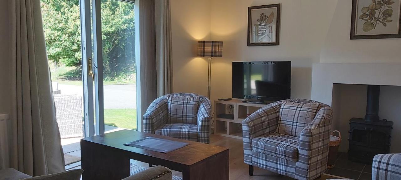 Loch Ness Abbey Cottages Форт Аугустус Екстериор снимка